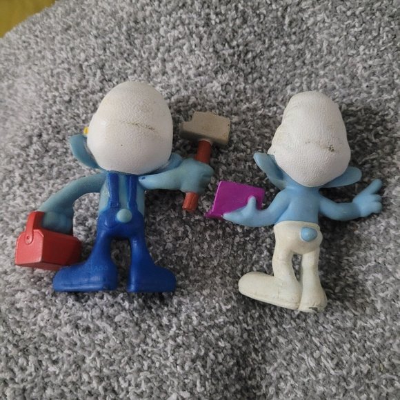 Lot Of 2 SMURFS McD's  PVC TOYS / CAKE TOPERS - HANDY & Brainy - Picture 2 of 3